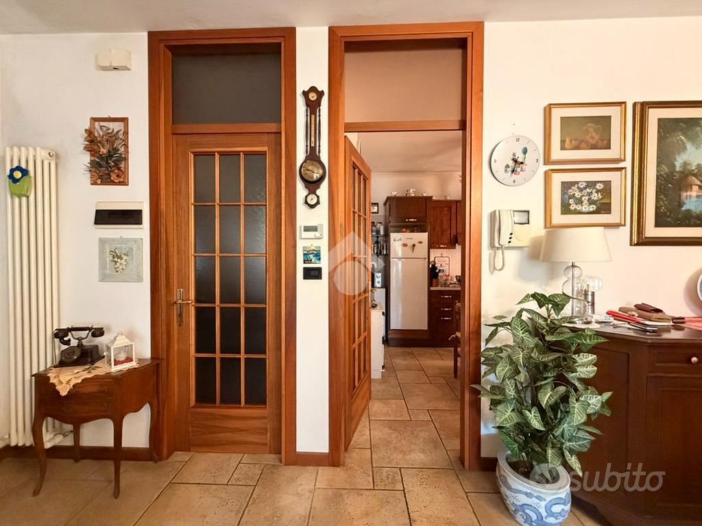 3 LOCALI A SELVAZZANO DENTRO - Vista 5