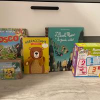 4 libretti per bambini piccoli e un gioco