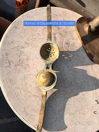 Antico spremiagrumi in bronzo !!!