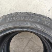Gomme 225/50/17