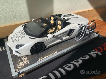 Lamborghini aventador roadster pocher 1:8 HK104