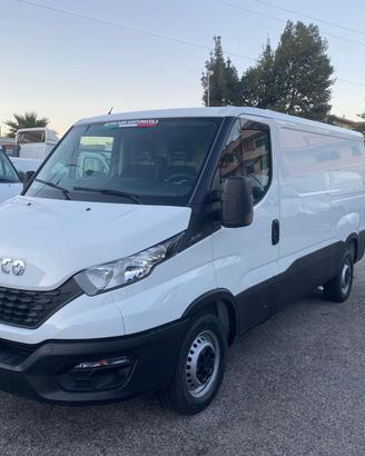 Iveco daily 35-140 furgone di serie 019