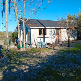 Casetta in campagna con terreno