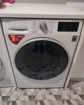 Lavatrice smart LG 8 KG Direct Drive