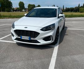 Ford focus st line