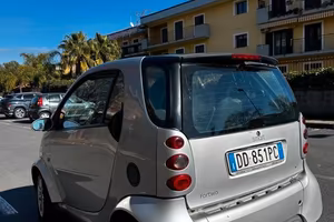 Smart Fortwo 700 Benzina 2006 - 129.000 km