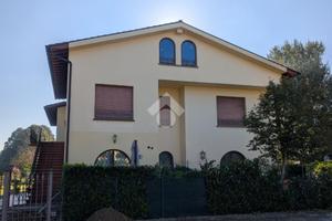 4 LOCALI A BORGO SAN LORENZO