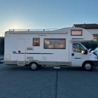 Mc Louis 560 camper mansardato 7 posti