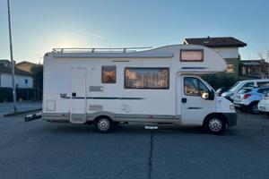 Mc Louis 560 camper mansardato 7 posti