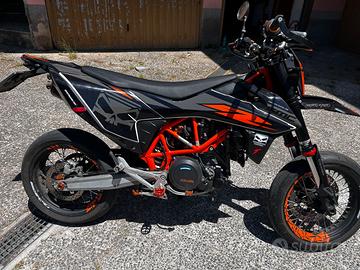 ktm 690 smc r