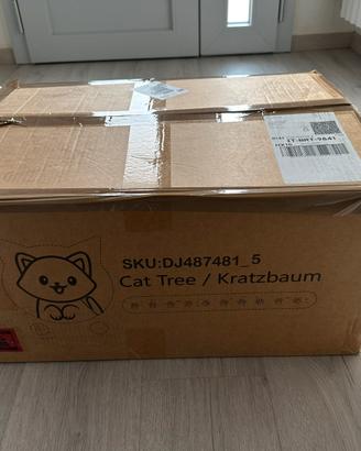 Tiragraffi ad alberto per gatto