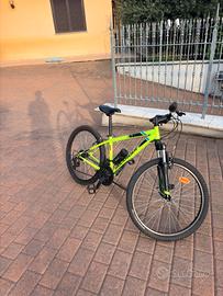 bicicletta Rocrider ST 500 24 
