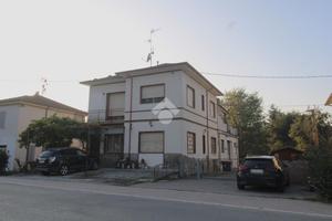 CASA SEMINDIPENDENTE A SOGLIANO AL RUBICONE