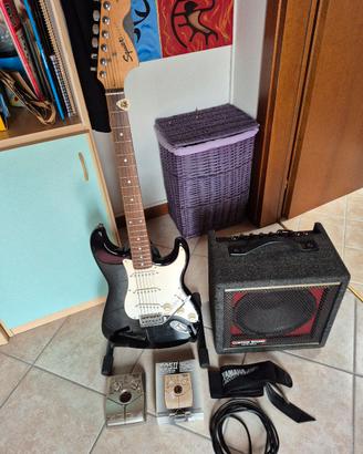 chitarra squire effetto zoom+ampli e accessori 
