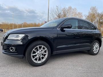 Audi Q5 2.0 TDI 177CV quattro*Automatik*Navi*Cerch