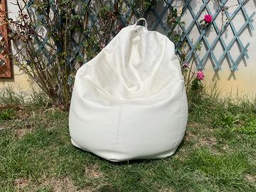 Poltrona sacco in ecopelle bianco latte