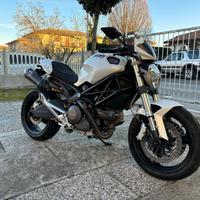 Ducati 696