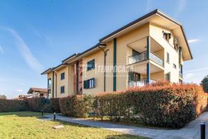 BILOCALE AL TERZO PIANO CON BOX E CANTINA - LIBERO