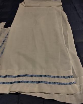 coppia tende per finestre