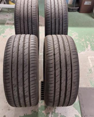 4 gomme Goodride 245/40 ZR19 98Y – usate 3000 km 