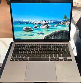 MacBook Air M1 2020 con alimentatore e scatola