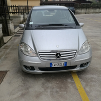 Mercedes Classe A200 LEGGI