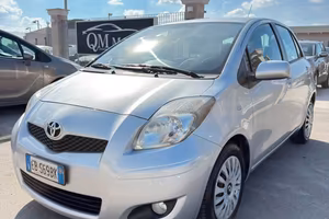 Toyota Yaris 1.3 5 porte Sol