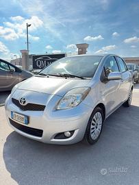 Toyota Yaris 1.3 5 porte Sol