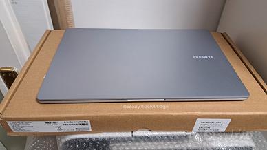 ULTRABOOK SAMSUNG BOOK 4 EDGE 16GB/256SSD GARANZIA