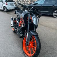 Ktm duke 125 nero 2023