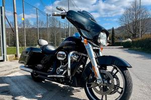 Harley Davidson Street Glide FLHX 107