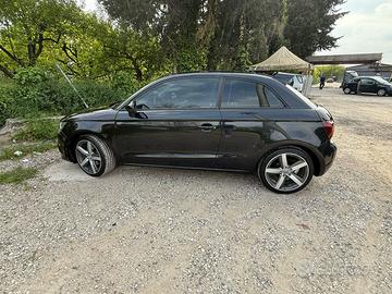 Audi A1 1.6 tdi Ambition 105cv