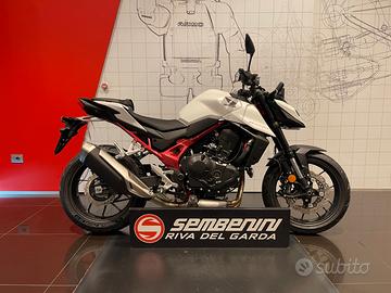 Honda Hornet 750 White 2025