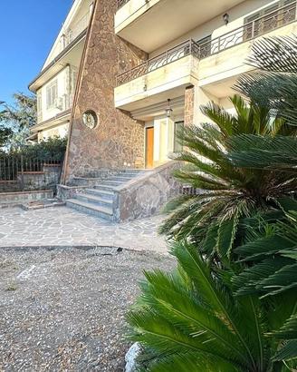 PORZIONE DI BIFAMILIARE A SCAFATI