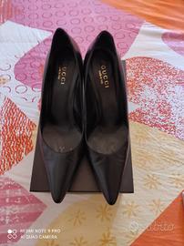 scarpe Gucci nere.40 C