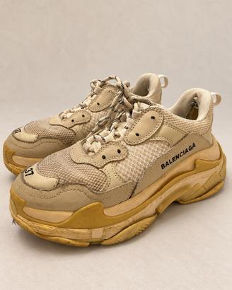 balenciaga triple s