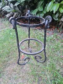 portavasi in ferro battuto inizi '900