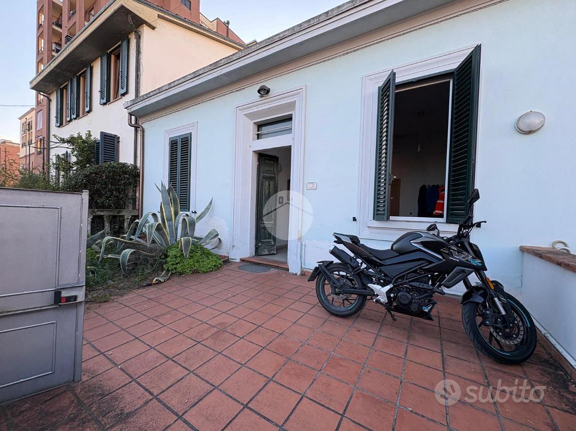 CASA INDIPENDENTE A FIRENZE