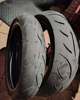 gomme moto metzeler