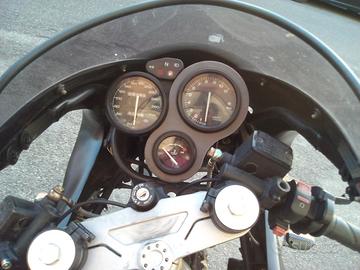 Moto 750 cc 