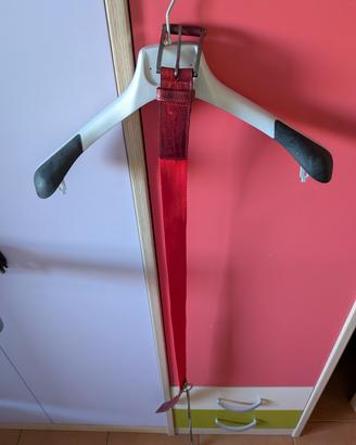 cintura rossa Lab con catena e moschettone 95 cm.