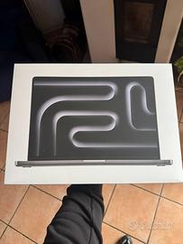 Mac book pro 16’ M4 Max 36gb ssd 1Tb