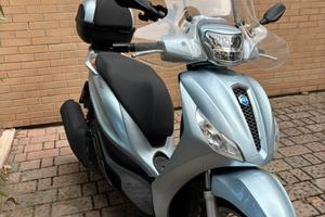Piaggio Medley 200
