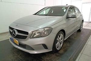 MERCEDES-BENZ A 200 d Sport auto my16