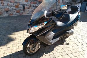 scooter Suzuki Burgman 400