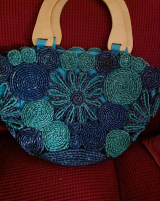 borsa estiva vintage di morbida rafia azzurra