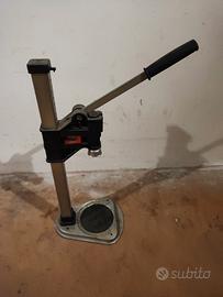 Tappatrice bottiglie