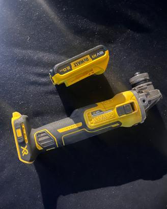 Smerigliatrice angolare Dewalt XR DCG405