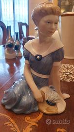 Royal Copenhagen – Ragazza seduta con cappello