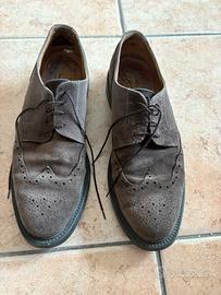 Scarpa allacciata francesina